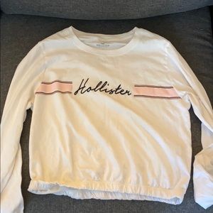 a hollister long sleeve shirt